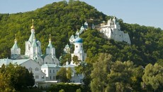 Черновицкая епархия собрала беженцам в Святогорской лавре 4 тонны продуктов