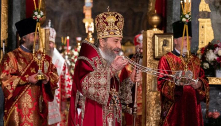 Предстоятель возглавил пасхальное богослужение в Лавре