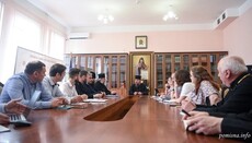 Dumenko instructs his assistants how to counteract "pressure of the UOC"