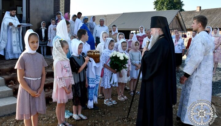 В Бронице рассказали, как местные жители помогали строить новый храм УПЦ