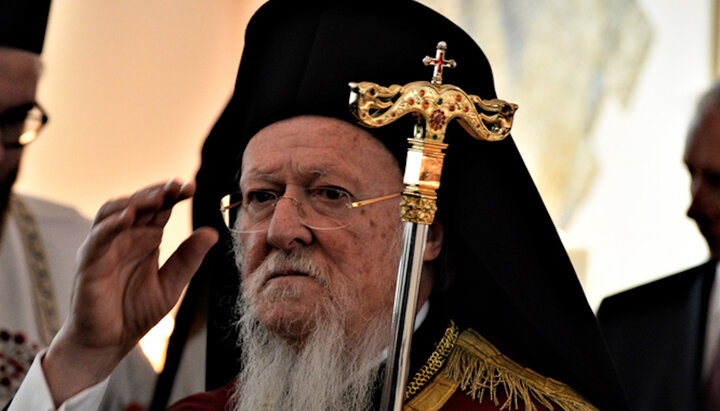During service wit Phanar head, OCU "priests" forbidden to wear mitres