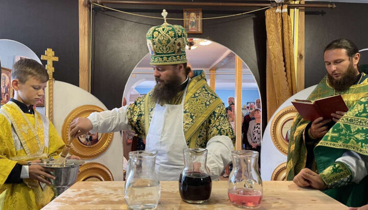В Олександрійської єпархії освятили храм на честь святих Костянтина і Олени