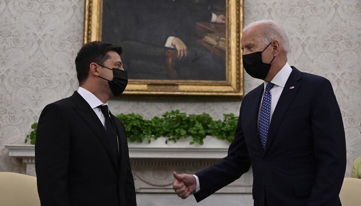 Ζελένσκι και Μπάιντεν συμφωνούν να εντείνουν αγώνα για δικαιώματα ΛΟΑΤΚΙ
