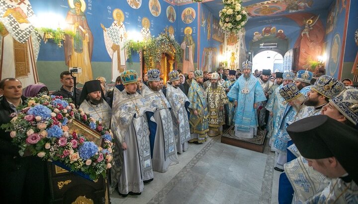 Керуючий справами УПЦ очолив престольне свято Академічного храму КДАіС