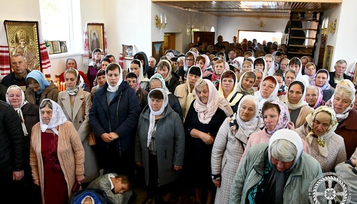 Нові храми УПЦ та погрози «Правого сектору»