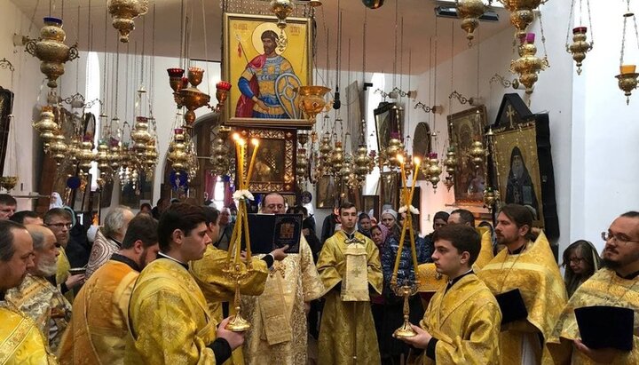 У храмі при Олександрівській лікарні у Києві відзначили престольне свято