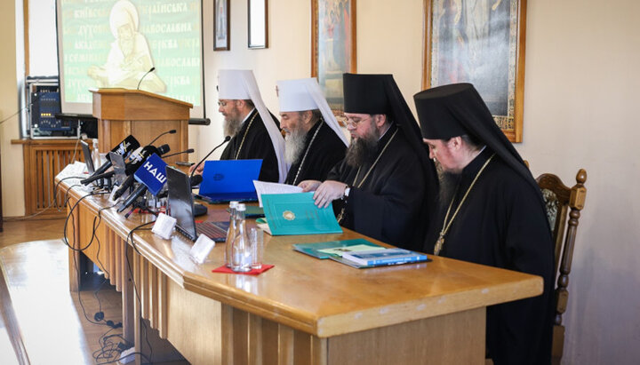 Over 20 rapporteurs of UOC and other Churches speak at forum on catholicity