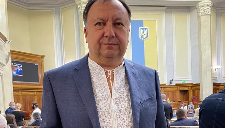 В партии Порошенко считают его значительно лучше «грешника» князя Владимира