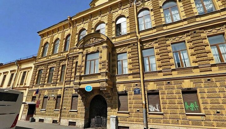 Петербурзький суд заборонив кліп Мериліна Менсона зі знищенням Біблії