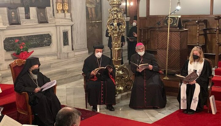 Патріарх Варфоломій, дама в «єпитрахилі» та екуменічна єдність