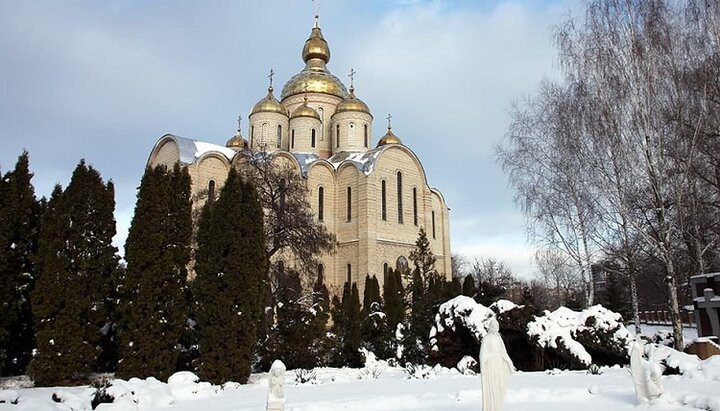 В Черкассах подвалы храмов УПЦ открыли для укрытия от обстрелов