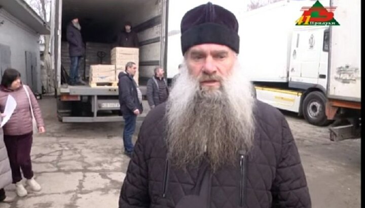 В Нежинской епархии раздали гумпомощь военным и нуждающимся