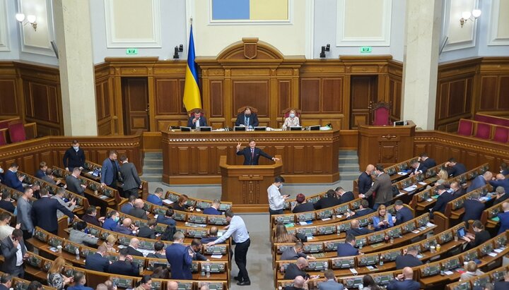 Власть не будет запрещать УПЦ, только пока идет война?