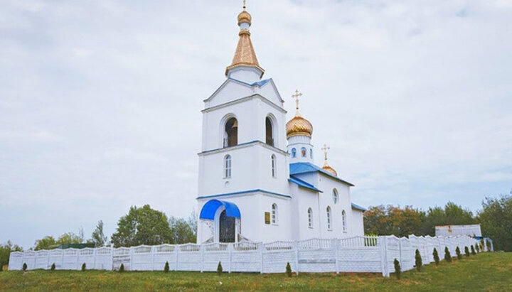 В Беларуси освятили храм, восстановленный после сожжения сатанистами