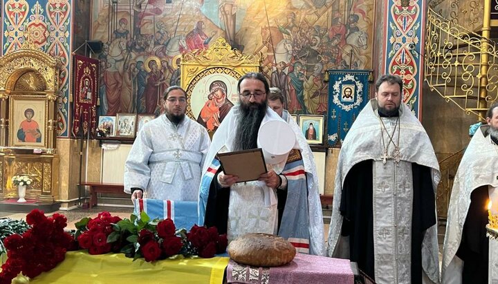 В девяти епархиях УПЦ отпели воинов
