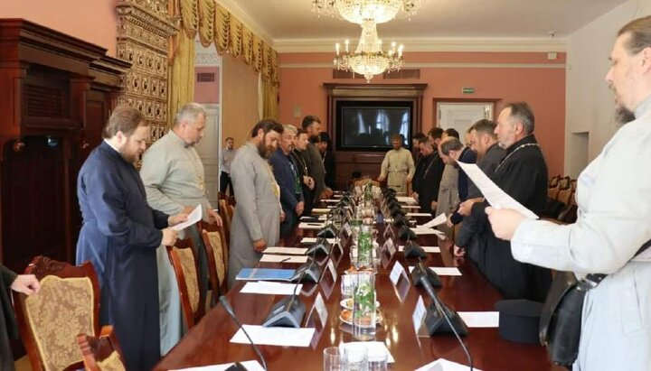 Мінкульт зібрав у Софії членів ПЦУ і священників із УПЦ