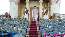 Румынская Церковь передала тысячу ранцев для беженцев из Украины