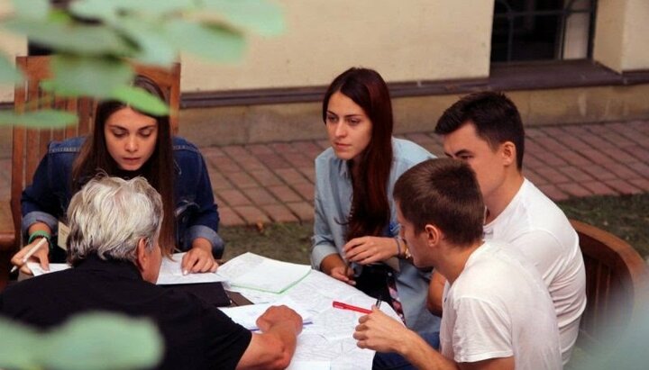 В УГКЦ рассылают «гендерное» пособие для католических школ, – источник