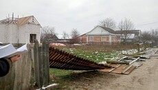 В Малой Любаше сторонники ПЦУ разгромили ограду строящегося храма УПЦ