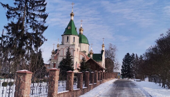 Активісти ПЦУ спробували захопити храм у селі Блиставиця під Києвом