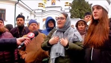 Прихожанки УПЦ: Чтобы не допустить захвата Лавры, мы приехали из-за границы