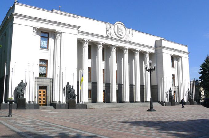 У Раду внесли законопроект, що закріплює втручання держави у справи УПЦ