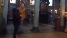 В захваченный храм Львова на праздничную службу пришли два человека