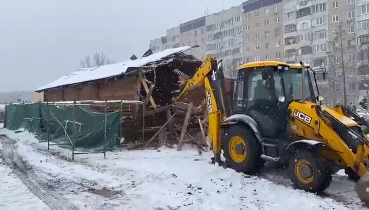 Демонтаж храма УПЦ во Львове. Фото: скриншот видео на Telegram-канале главы Львовской ОВА М. Козицкого
