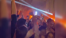 In Lviv, Uniate youth of UCU organize a disco to "Highway to Hell" song