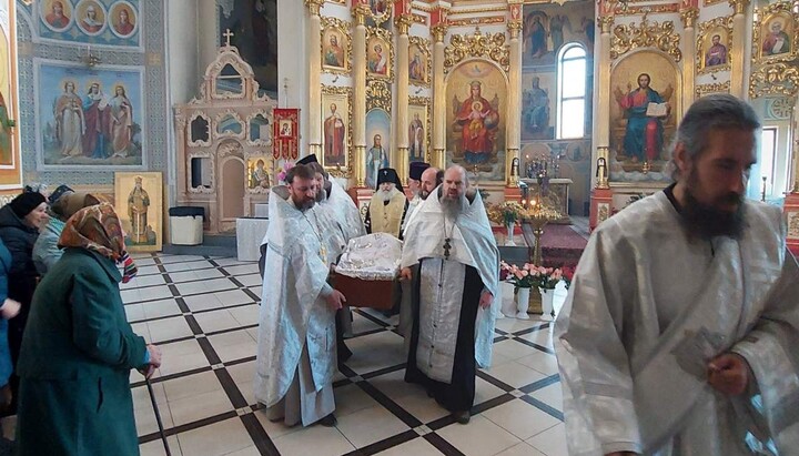 Похороны протоиерея Владимира Бормашева, погибшего в результате обстрела г. Ирпень. Фото: страница Зверинецкого монастыря в Facebook