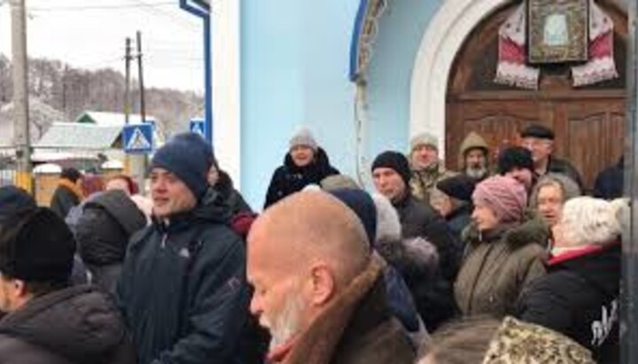 Если в ПЦУ не поддерживают захваты, надо возвращать храмы владельцам