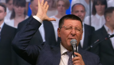 Protestant bishop asks God for an F-16 and missiles "in the name of Christ"