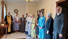 У Мережі опублікували відео служби в опечатаному корпусі Лаври