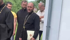OCU "priest" from Pereyaslav complains that raided UOC church stands empty