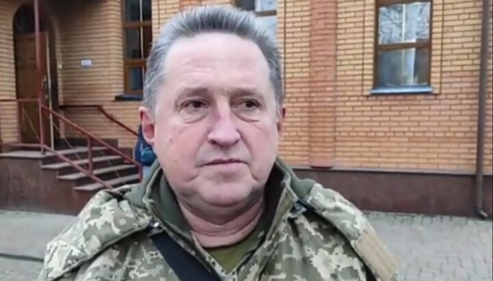 Парафіянин Троїцького храму УПЦ в Броварах з початку війни пішов добровольцем у ЗСУ. Фото: скриншот відео Telegram-каналу «Дозор на "Першому Козацькому"»