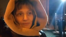 Верующая УПЦ на стоянии у Лавры: Святыню нужно отстоять и защитить