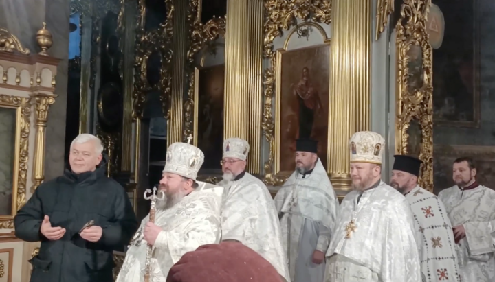 The director of the Ancient Chernihiv Reserve, Lisovyi, tells OCU supporters that they are "true Ukrainians". Photo: V. Nazarenko's Facebook