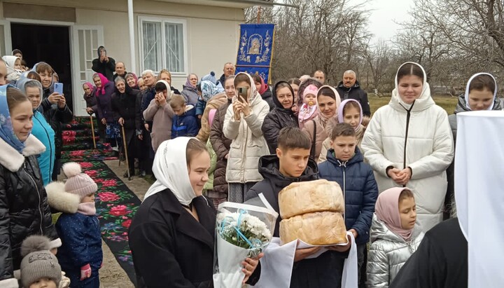 Встреча митрополита Мелетия в Бабине. Фото: фейсбук-страница Черновицкой епархии
