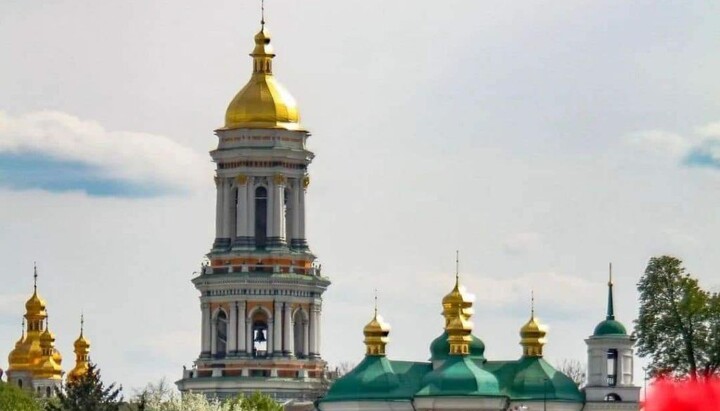 Після Світлої седмиці біля Лаври відновлюються молитовні стояння