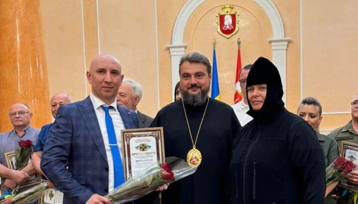 Abbess Seraphima and Oleksandr Drabynko. Photo: Facebook