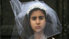 Iraq plans to lower marriage age for girls to nine