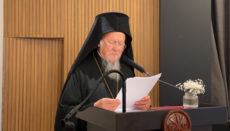 Ο επικεφαλής του Φαναρίου επαίνεσε τις αρχές Τουρκίας και Ελλάδας για την «ευτυχισμένη προσέγγιση»
