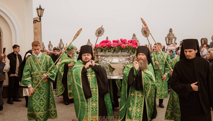 Хресний хід з мощами прп. Іова у Почаївській лаврі 10 жовтня 2024 р. Фото: Хмельницька єпархія