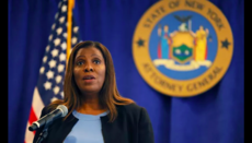 В Нью-Йорке продолжат операции по смене пола детей, которые запретил Трамп