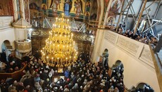 В Черновцах тысячи прихожан Николаевского храма подтвердили верность УПЦ