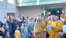 У Чернівцях ще три громади підтвердили вірність УПЦ