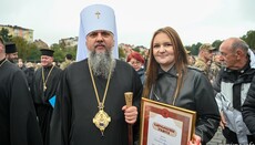 Львовскую чиновницу, «переведшую» в ПЦУ храмы Черновцов, награждал Епифаний
