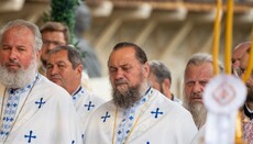 Ρουμανική αντιπροσωπεία επισκέφθηκε τον βοηθό επίσκοπο UOC στη Μπουκοβίνα στο νοσοκομείο