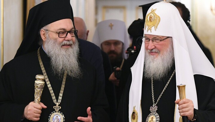 Patriarch John and Patriarch Kirill. Photo: Moscow Patriarchate's website
