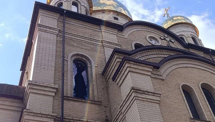 В Кропивницком от обстрела пострадал Успенский храм, отобранный у УПЦ